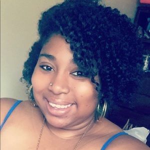 Meet your Posher, Ianna